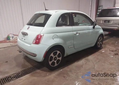 2017 Fiat 500 Lounge z USA, uszkodzony, nr VIN 3C3CFFCR9HT515381